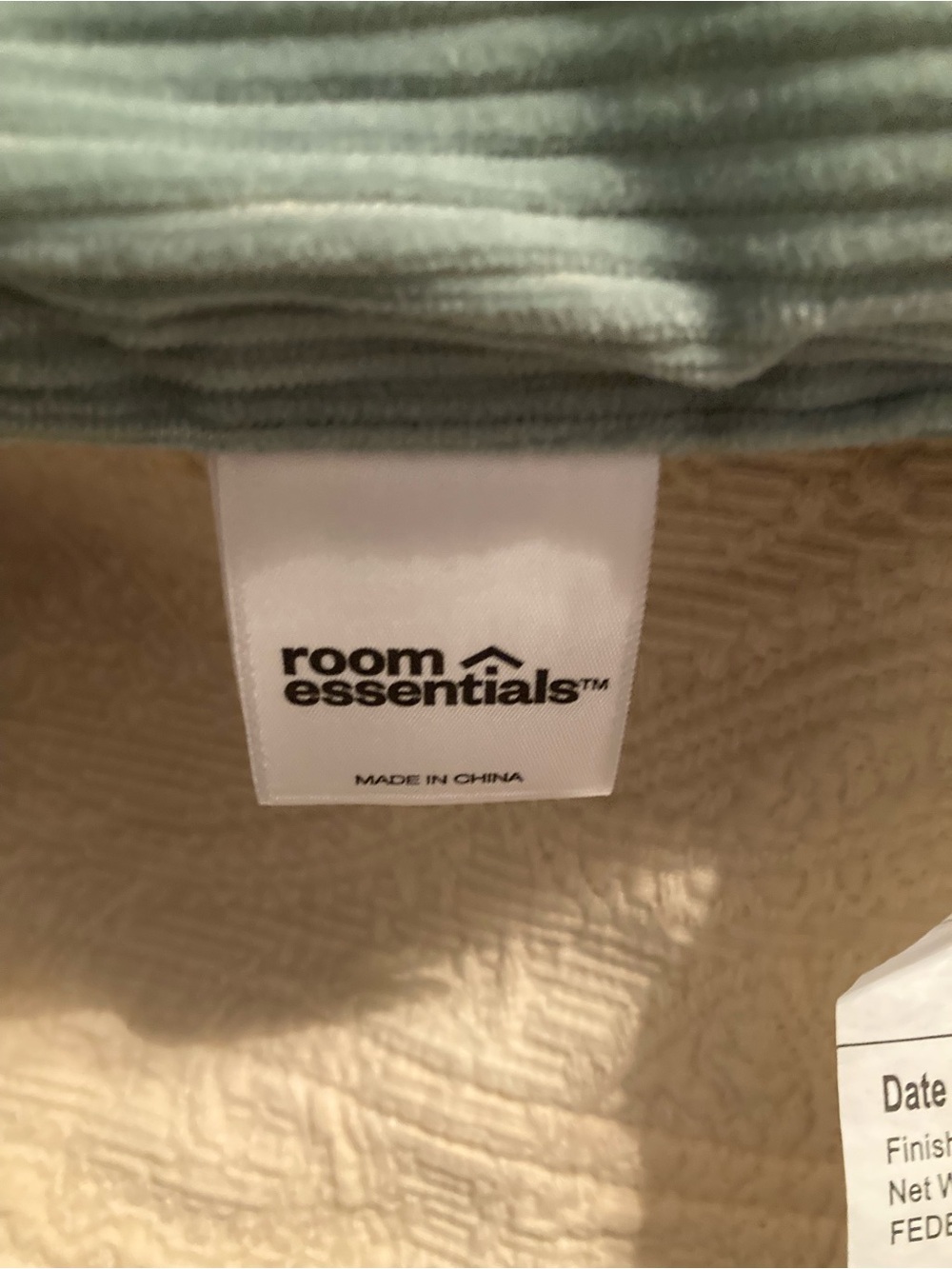 LN Room Essentials Pale Green Twin Comforter - Picture 2 of 5